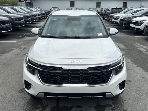 2025 Kia Seltos EX