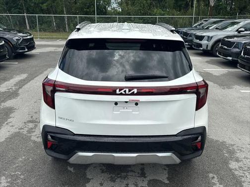 2025 Kia Seltos EX