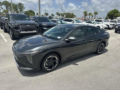 2025 Kia K4 EX