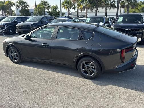 Interstellar Gray 2026 Kia K4 LXS