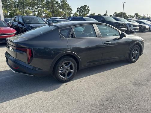 Interstellar Gray 2026 Kia K4 LXS