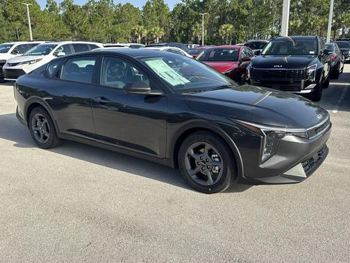 Interstellar Gray 2026 Kia K4 LXS