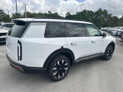 Glacial White Pearl 2027 Kia Telluride S