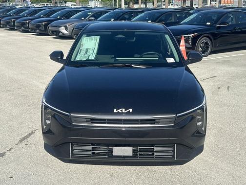 2025 Kia K4 LX