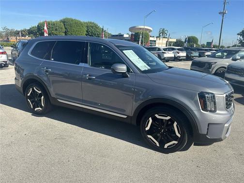 2023 Kia Telluride S