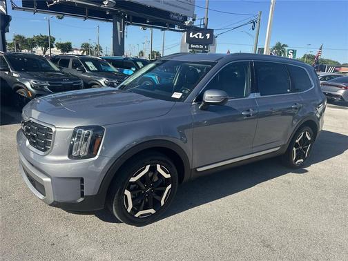 2023 Kia Telluride S