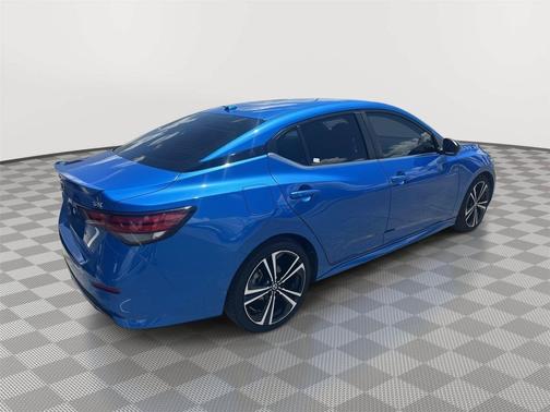 Electric Blue Metallic 2022 Nissan Sentra SR