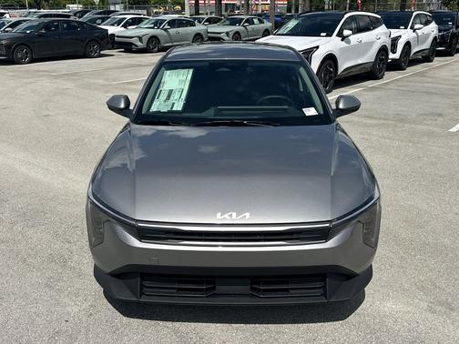 2025 Kia K4 LX