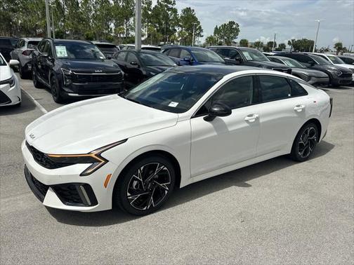 2025 Kia K5 GT-Line