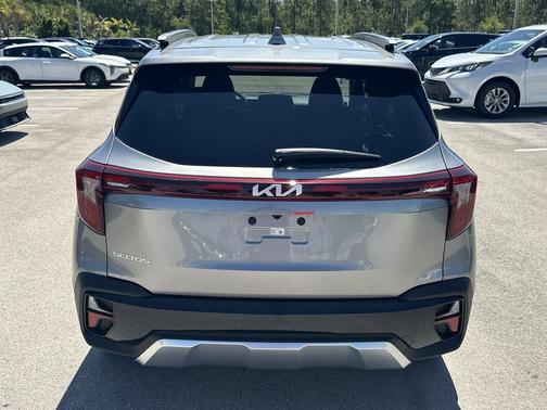 Steel Gray 2026 Kia Seltos S