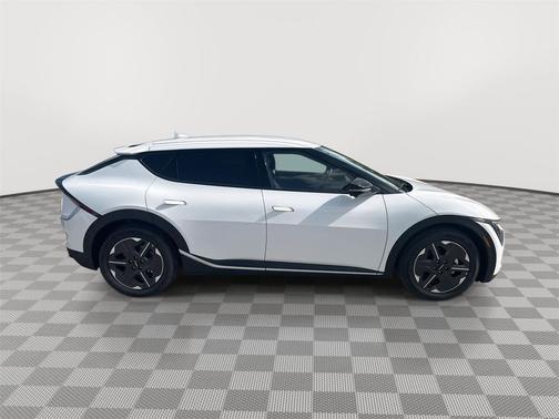 Glacier White Pearl 2025 Kia EV6 Light Long Range