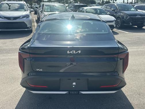 2025 Kia K4 EX