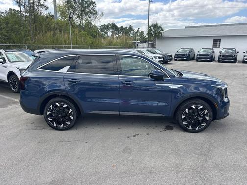 2025 Kia Sorento EX