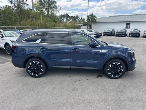 2025 Kia Sorento EX
