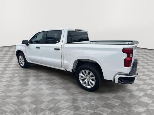 Summit White 2022 Chevrolet Silverado 1500 Custom