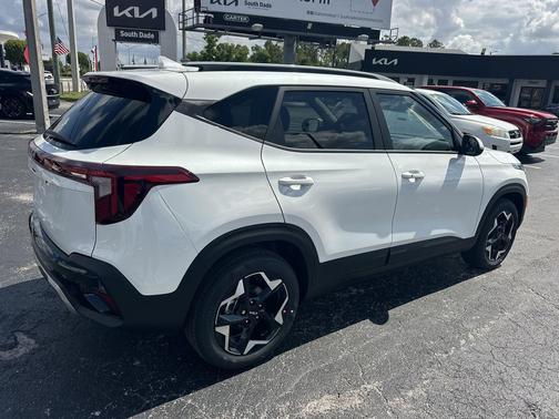 Snow White Pearl 2026 Kia Seltos S