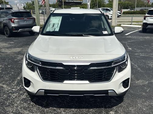 Snow White Pearl 2026 Kia Seltos S