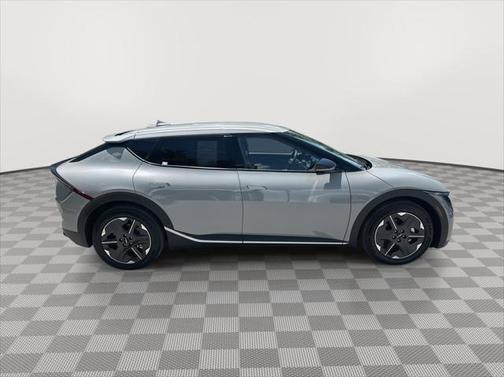 2025 Kia EV6 Light Long Range