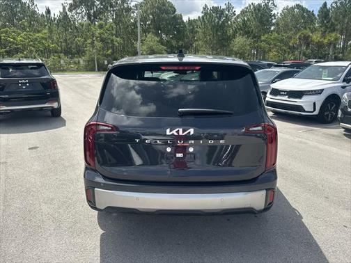 2025 Kia Telluride LX