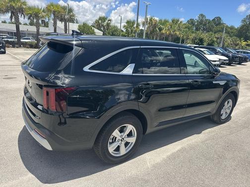 Ebony Black 2026 Kia Sorento LX
