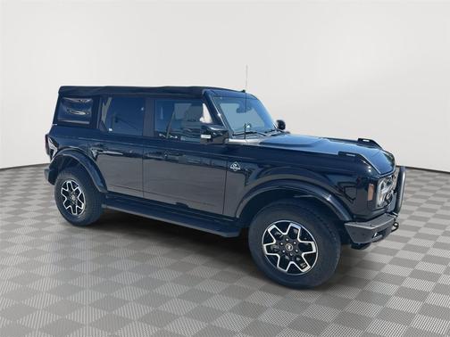 Shadow Black 2021 Ford Bronco Outer Banks