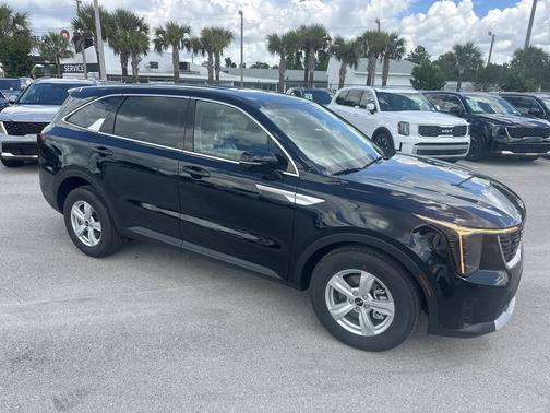 2026 Kia Sorento LX