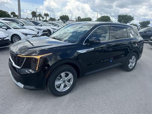 2026 Kia Sorento LX