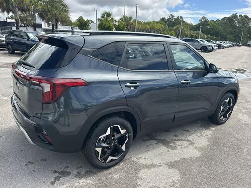 Gravity Gray 2026 Kia Seltos S