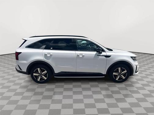 Glacial White Pearl 2022 Kia Sorento S