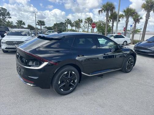 2025 Kia EV6 Wind