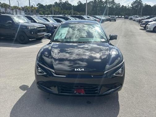 2025 Kia EV6 Wind