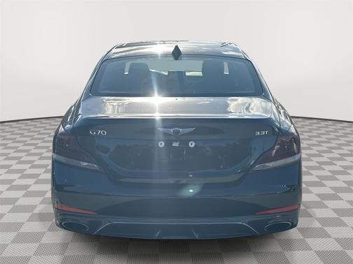 2021 Genesis G70 3.3T RWD