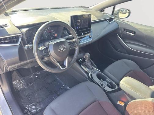 Classic Silver Metallic 2024 Toyota Corolla SE