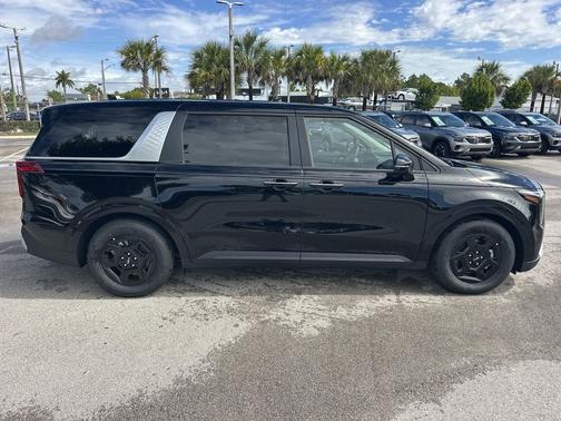 Aurora Black Pearl 2026 Kia Carnival LXS