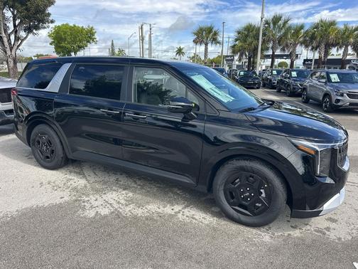 Aurora Black Pearl 2026 Kia Carnival LXS