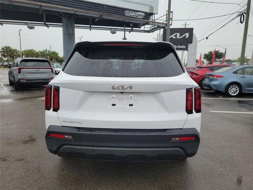 2023 Kia Sorento LX