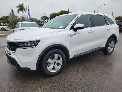 2023 Kia Sorento LX