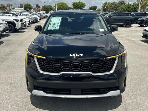 Ebony Black 2026 Kia Sorento LX