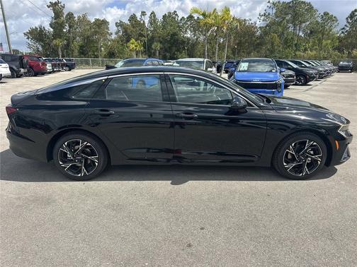 Aurora Black Pearl 2026 Kia K5 GT-Line FWD