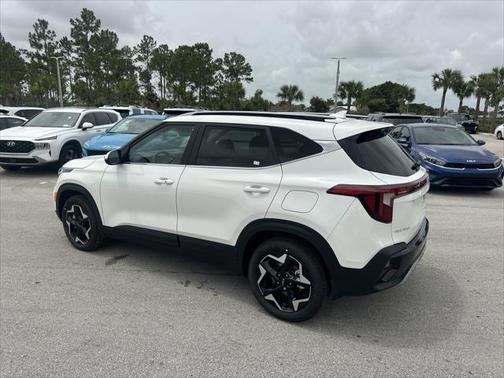 2025 Kia Seltos EX