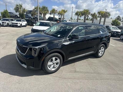2025 Kia Sorento LX