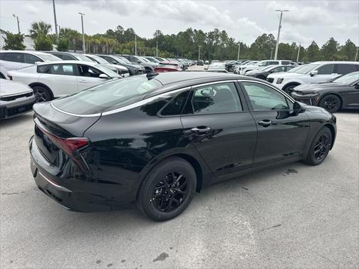 2025 Kia K5 LXS