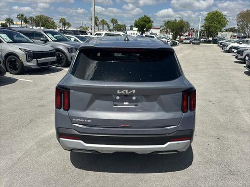 2025 Kia Sorento LX
