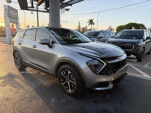 Steel Gray 2024 Kia Sportage EX