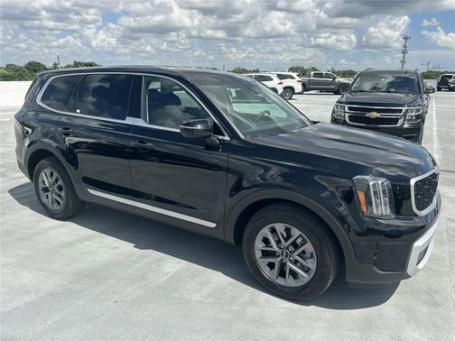 2025 Kia Telluride LX