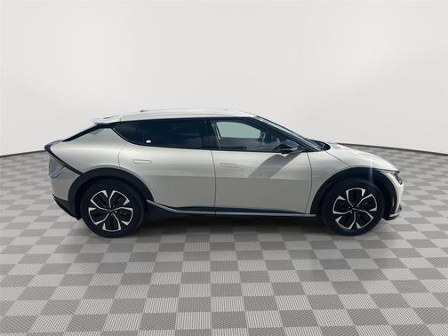 Glacier 2024 Kia EV6 Wind