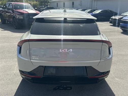 Glacier 2024 Kia EV6 Wind