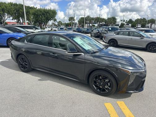 2025 Kia K4 GT-Line Turbo