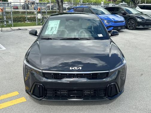2025 Kia K4 GT-Line Turbo