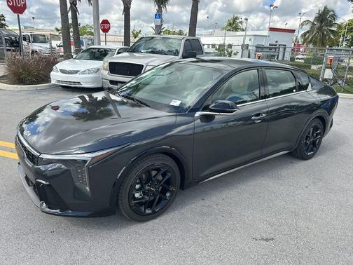 2025 Kia K4 GT-Line Turbo